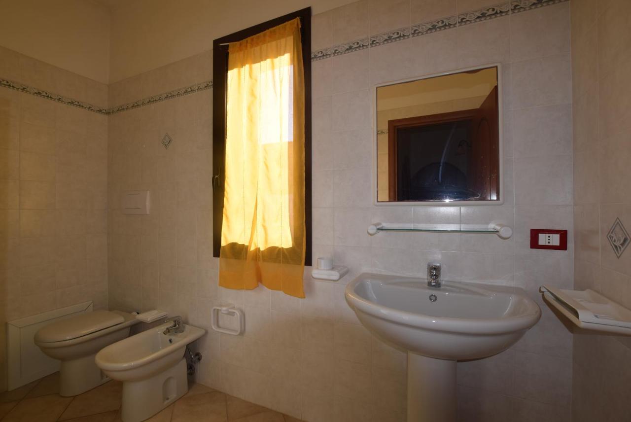 Residenza Sul Mare Aparthotel Valledoria  Luaran gambar